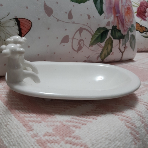 Soap Dish shaped as old fashion Tub - Picture 3 of 6